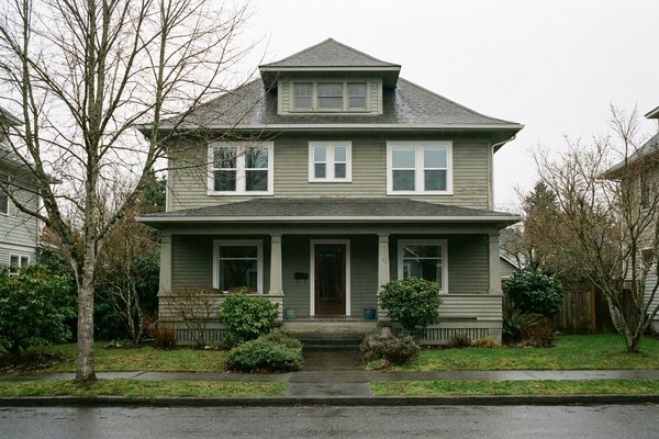 Columbia Foursquare with new energy-efficient double-hung windows